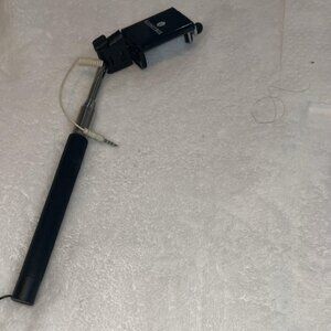 Glossybox Selfie StIck - Great Condition (barely used) with Adjustable Length